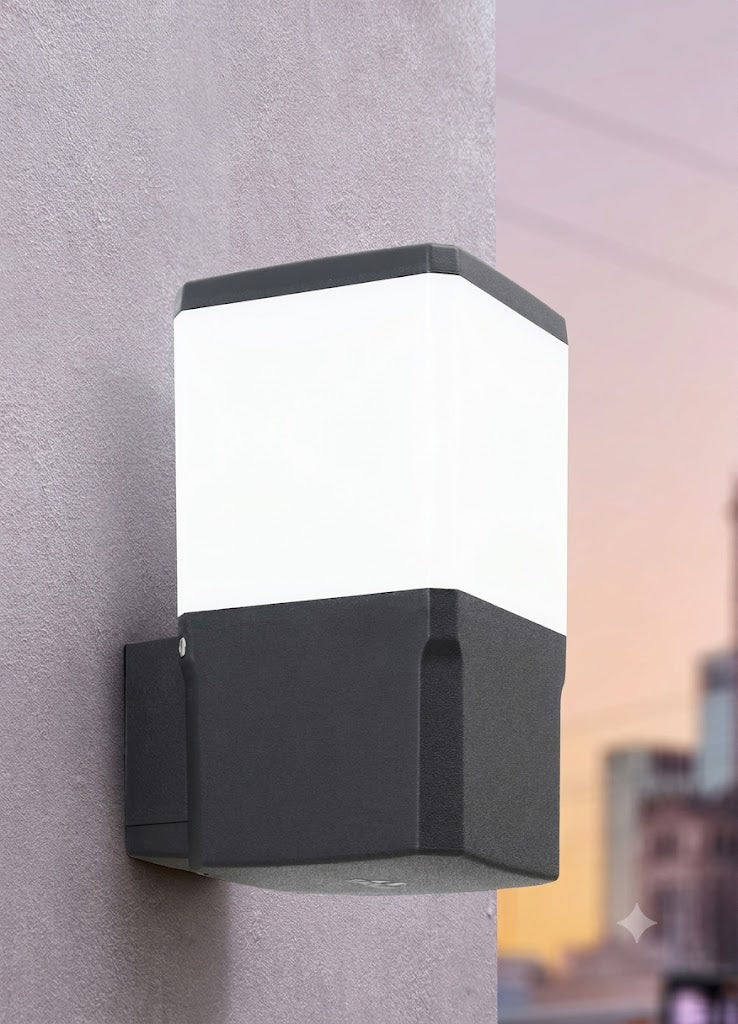فوماجالي VIRGILIO APPLIQUE 250 أسود مصنفر 8,5 وات قابل للتعديل
